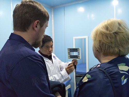 林昭春院长正接待波波娃博士一行