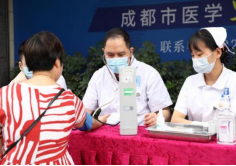 教师节送温暖——成都博润白癜风医院“服务百姓健康行动”义诊活动已然开启