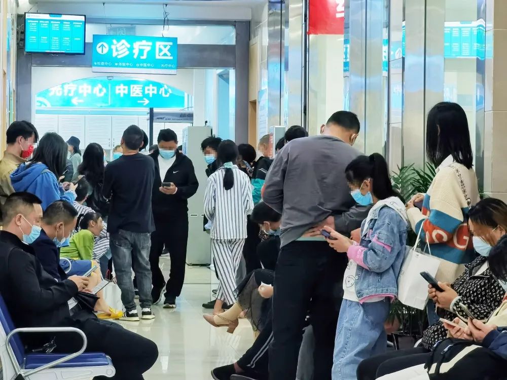 成都博润“云朵公益计划”暨《名医大讲堂》圆满落幕