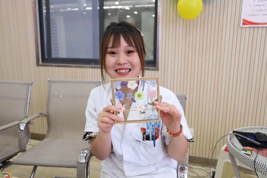 致敬最美的你!成都博润举行5.12护士节庆祝暨表彰大会